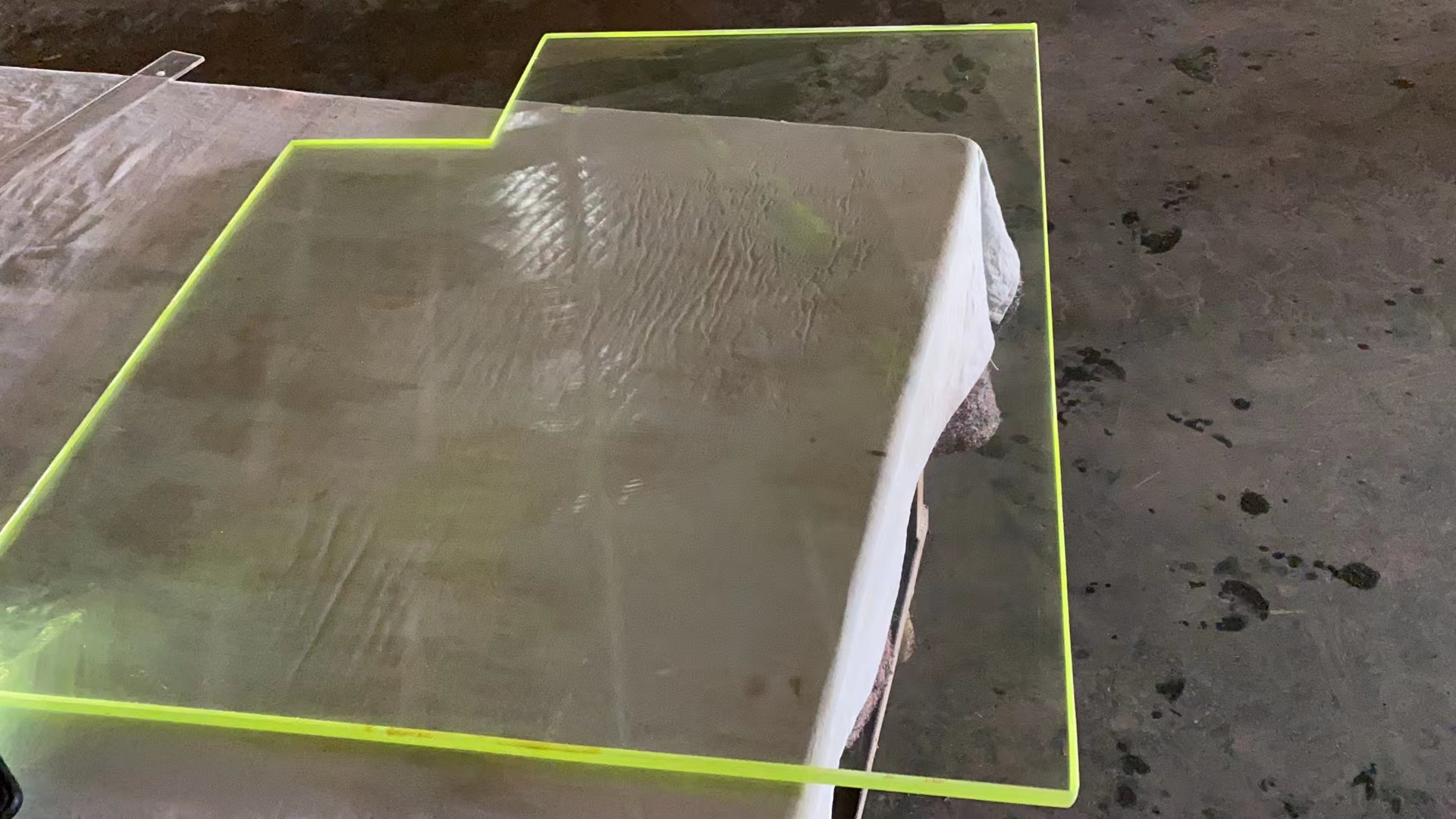 滨州铅玻璃的用途