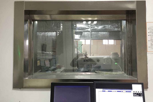 滨州铅玻璃的高折射率